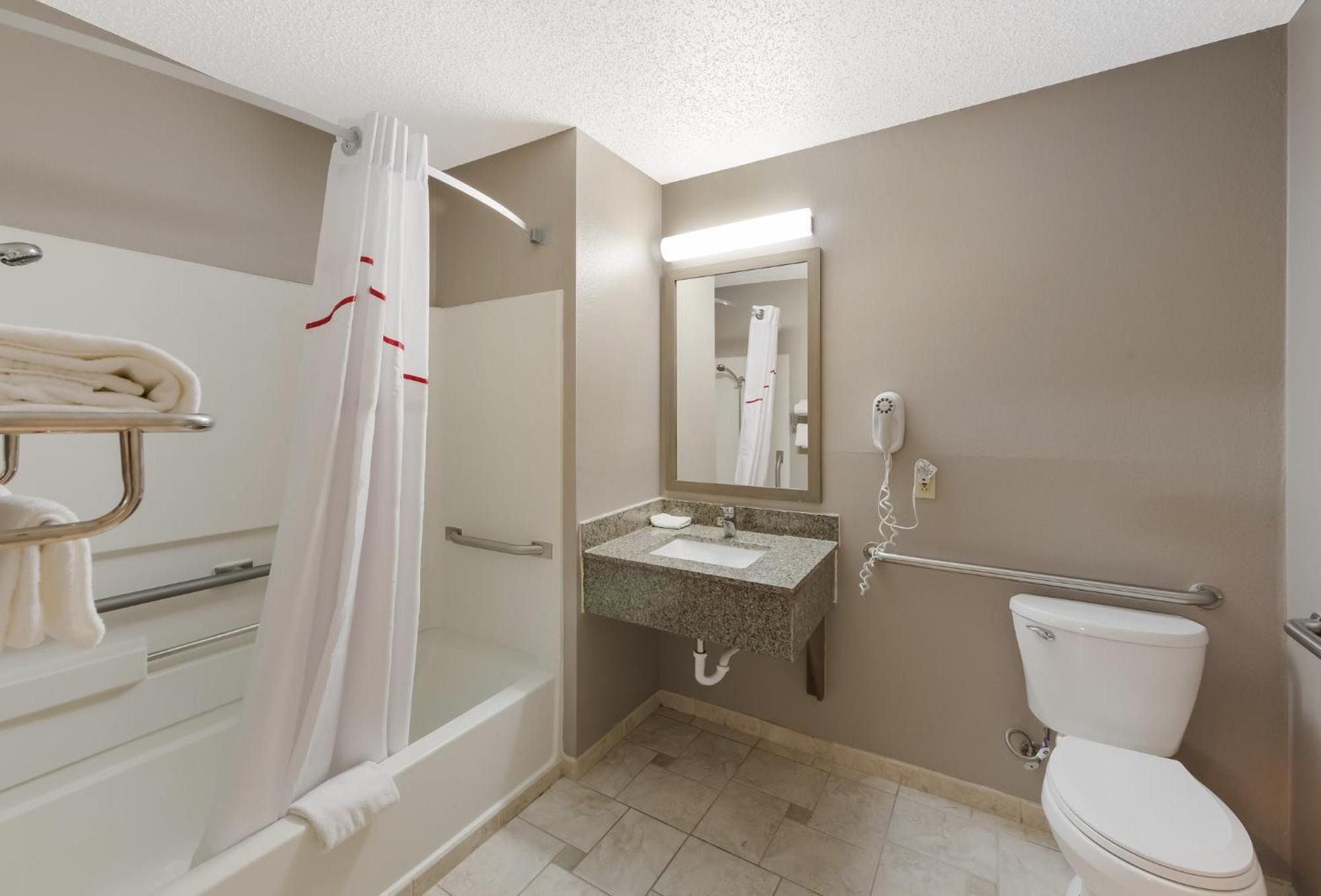 Red Roof Inn Mansfield Bagian luar foto
